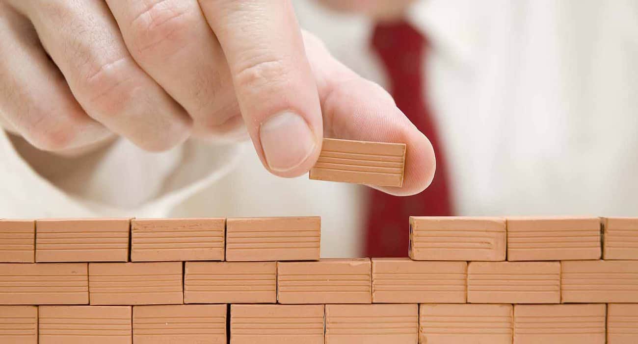 What Can a Party Wall Delay Actually Cost a Project Redditch?
